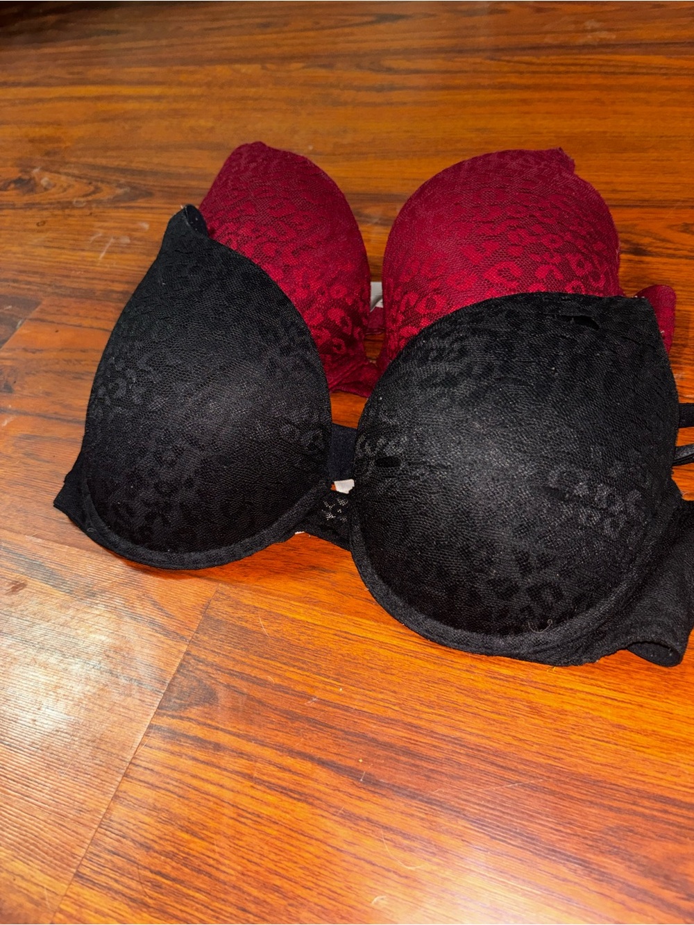 PINK Victoria's Secret Lace Push-Up Bra - Black & Burgundy